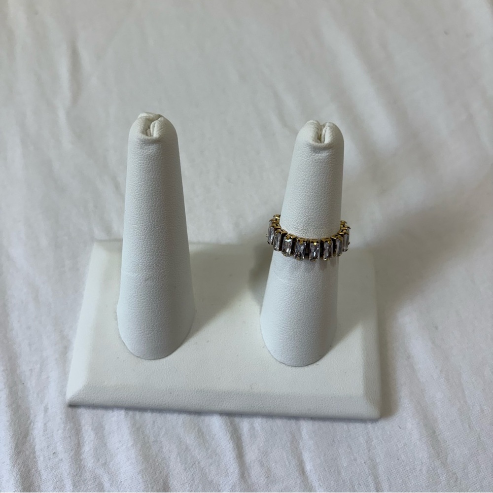 Elegant Gold and Silver Women's Ring